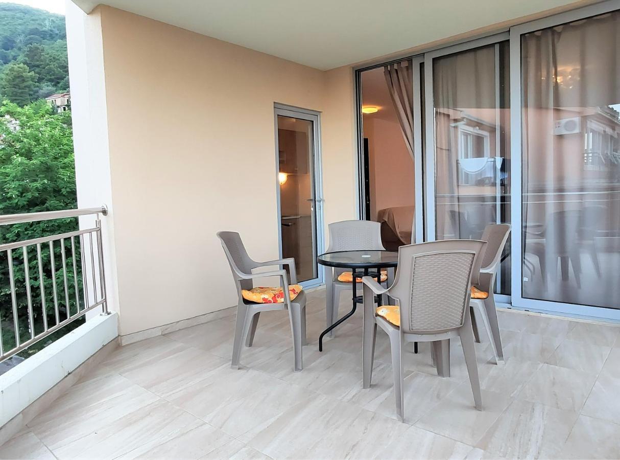 Pavlina Apartments Будва Екстериор снимка